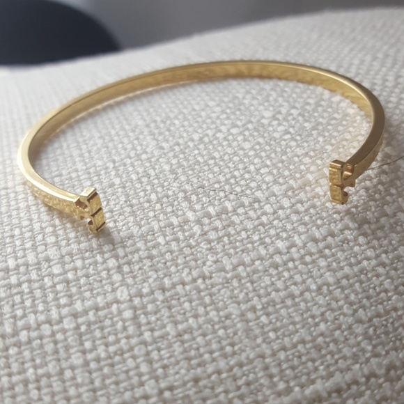Tory Burch Jewelry - NWOT Tory Burch bracelet